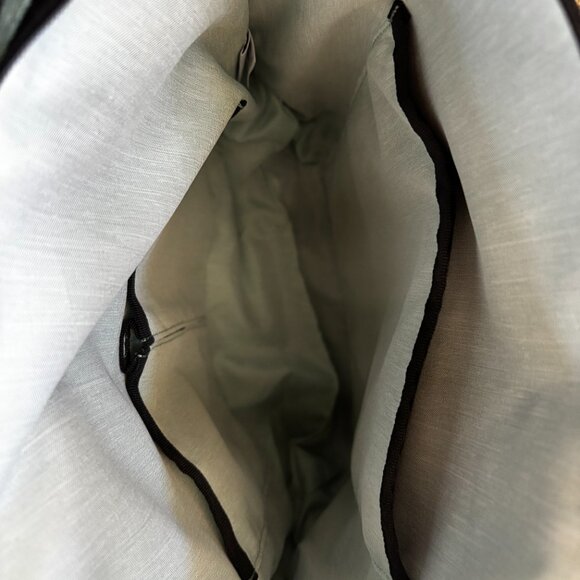 New Without Tags Sherpani Cabo Tote - Picture 4 of 5